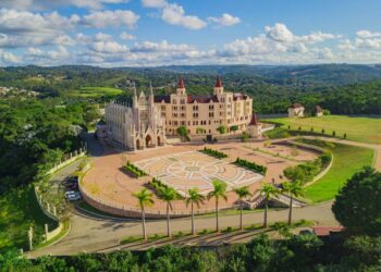 Basílica Nossa Senhora do Rosário de Fátima – Arautos do Evangelho